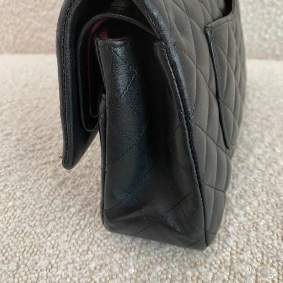 Authentic Chanel Classic Flap Black Medium Lambskin SHW - Picture 8 of 16